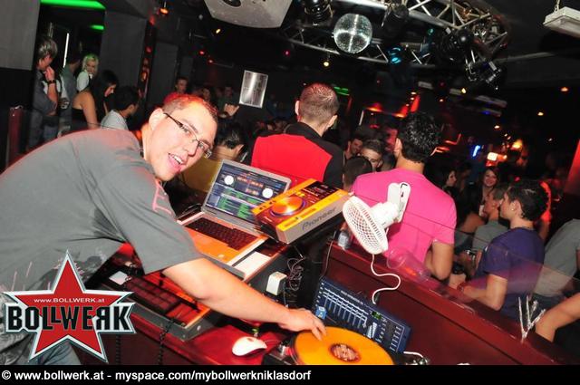 DJ Hightower @ Werk 2 (R'n'B & House Club)